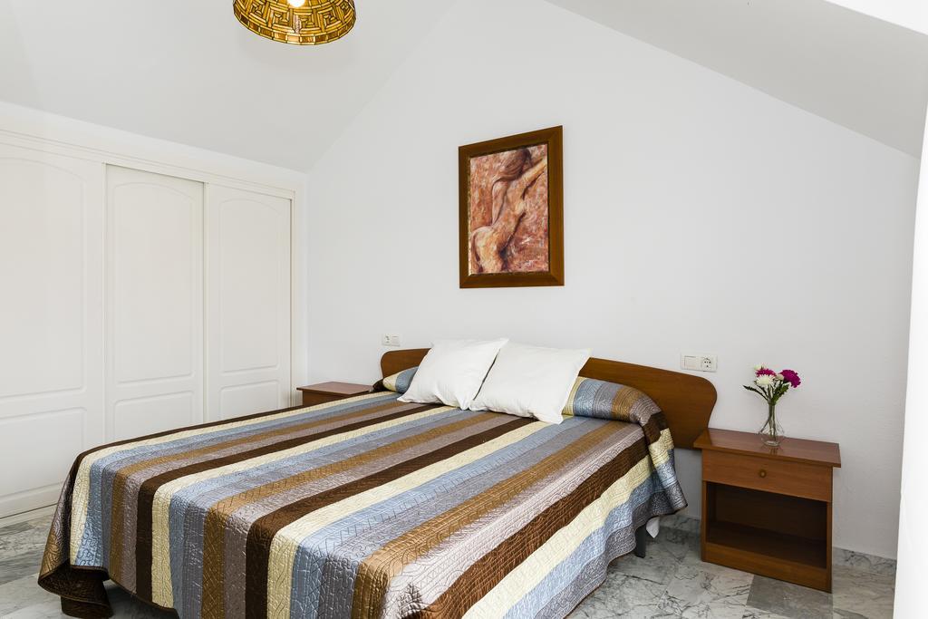 Weforyou Real Del Tivoli Two Rooms Беналмадена Екстериор снимка